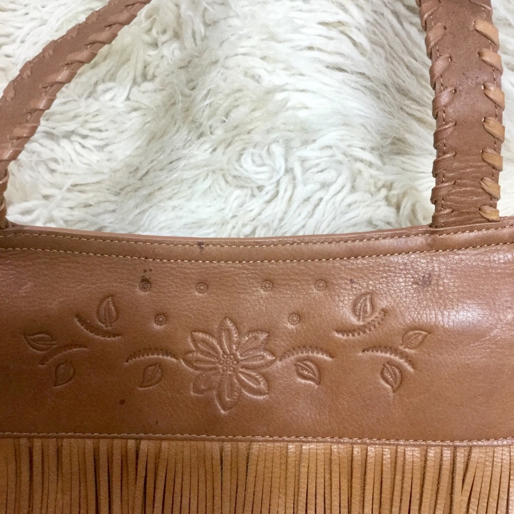 Fossil leather Embossed Purse With Fringe - Picture 3 of 7